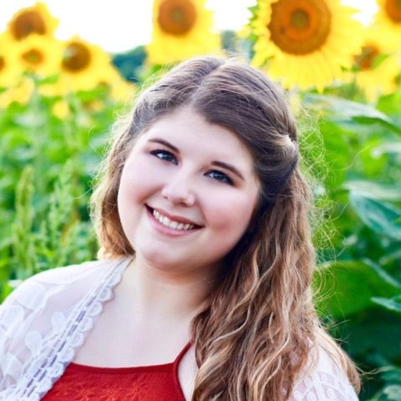 Meet your Posher, Emily - Picture 1 of 1